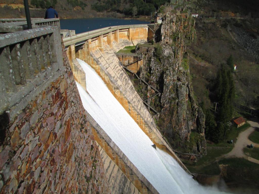 Balneario Caldas De Luna Exteriér fotografie